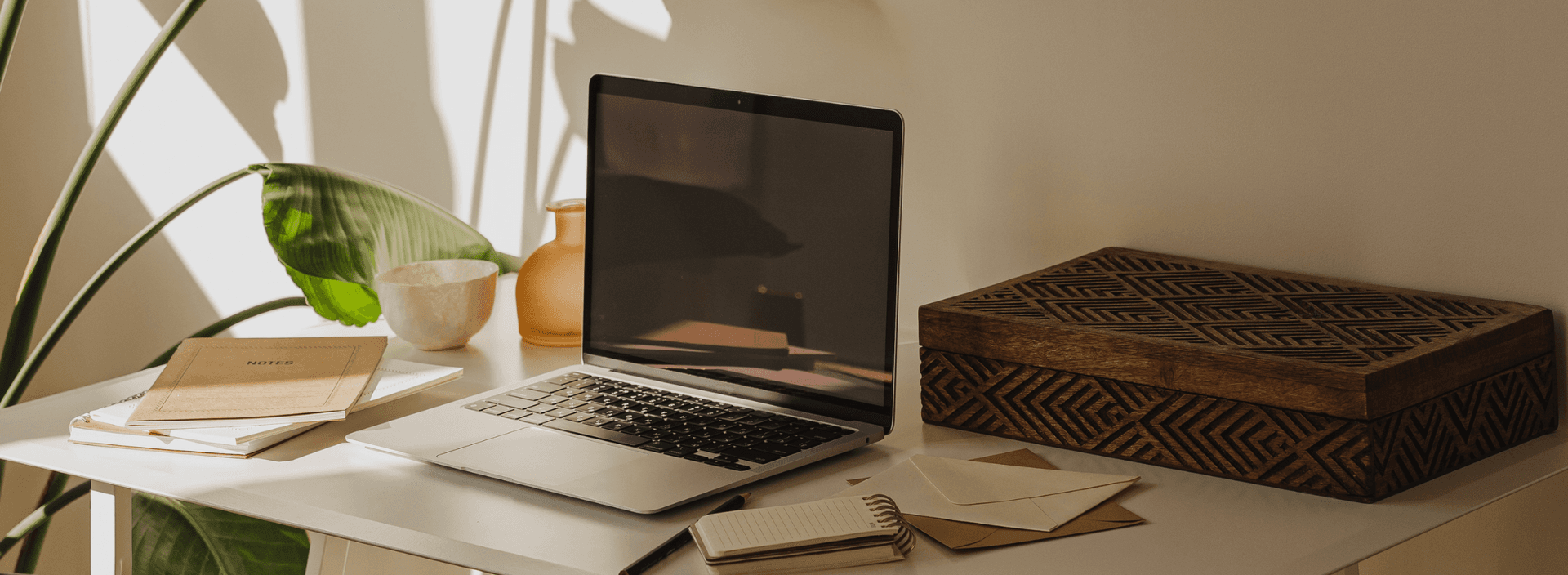 The best software for photographers in 2026: comparing galleries, CRM, booking and invoicing